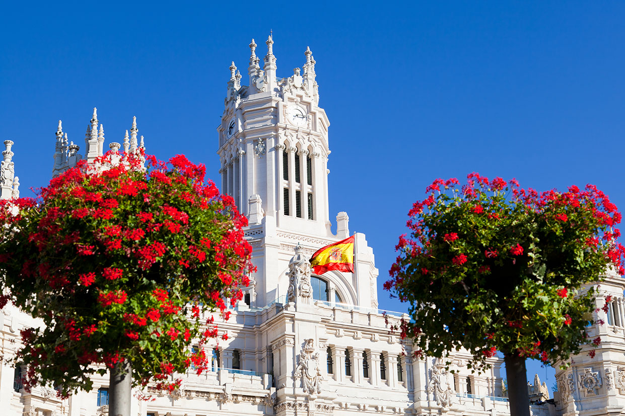 Photo espagne drapeau espagnol ville