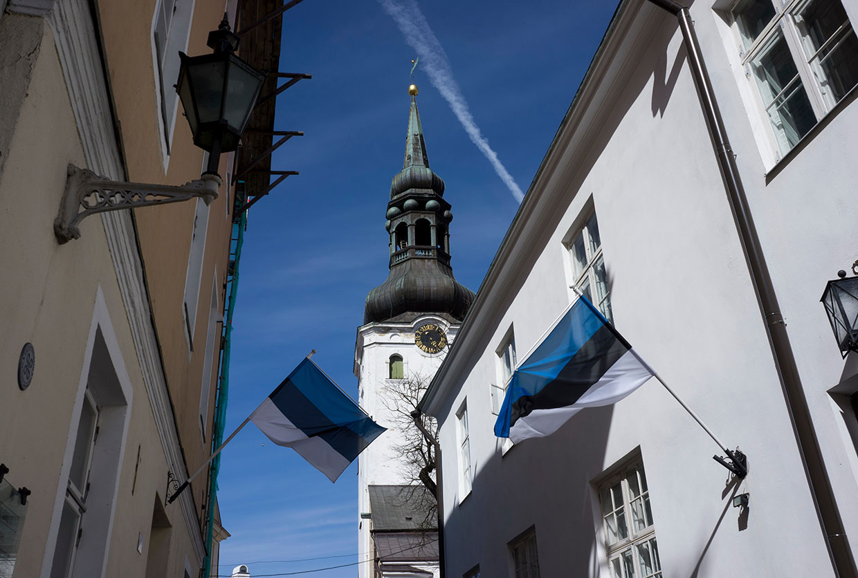 Photo Estonie drapeau estonien ville