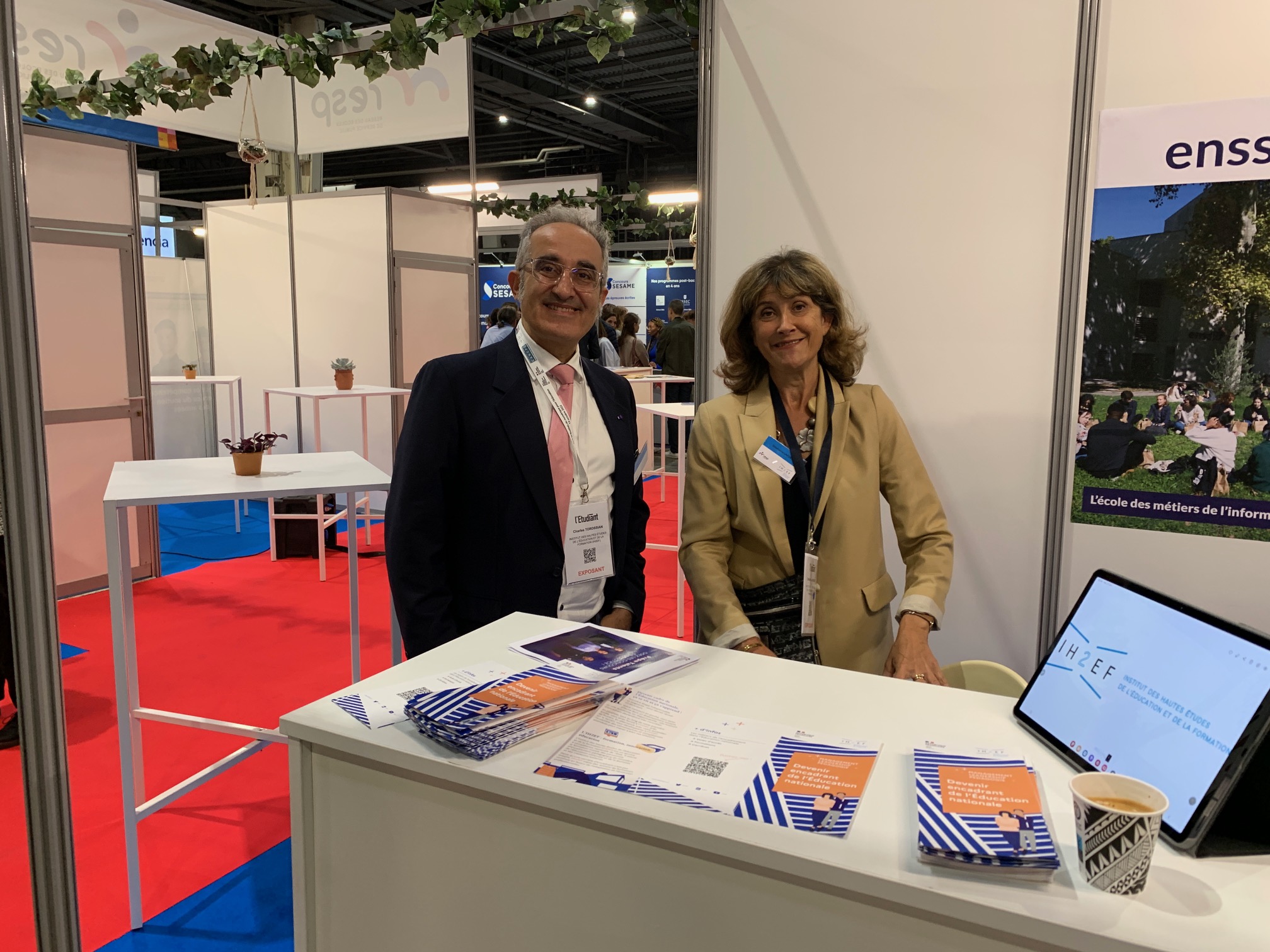l'IH2EF présent au salon des étudiants - Charles Torossian, directeur de l'IH2EF et Stéphanie Laforge, cheffe du département de l'expertise et des partenariats / octobre 2023
