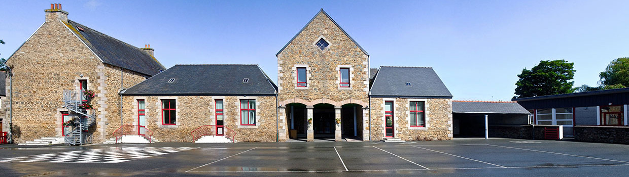 photo bâtiment scolaire école élementaire primaire cour 