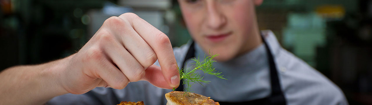 Photo apprenti apprentissage cuisine enseignement professionnel