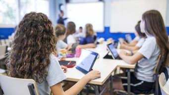photo d'une salle de classe de collège lycée