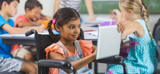 photo élève handicapée handicap inclusion scolaire 