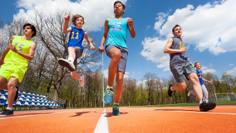 Photo sport scolaire eps athlétisme lycéens élèves